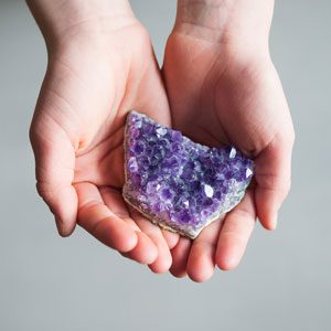 Read more about the article Crystals: New age woowoo or tools for faith-based healing?